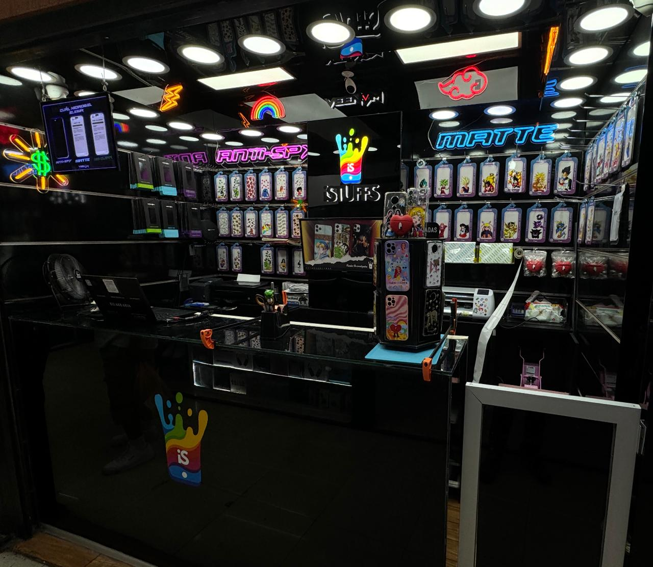 Interior de sucursal iStuffs